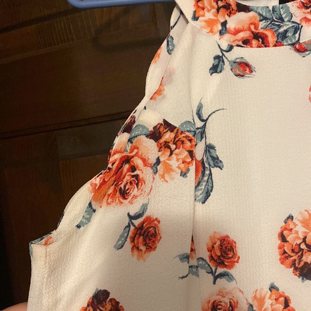 Romper - Picture 2 of 3